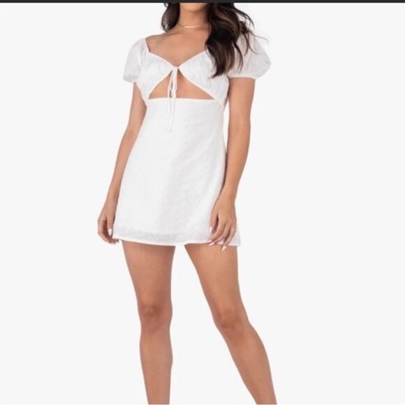 Kittenish White Eyelet Dress Size Large - Picture 1 of 12